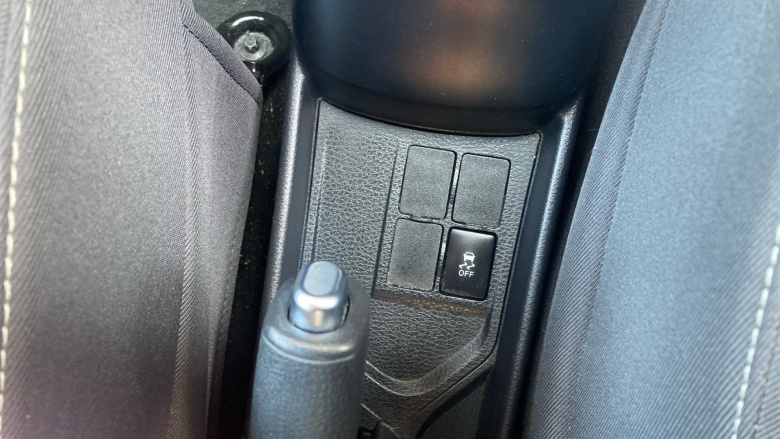 Toyota Yaris 1.5 VVT-i Icon Tech 5dr Petrol Hatchback